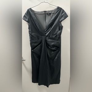 Le chateau midi dress